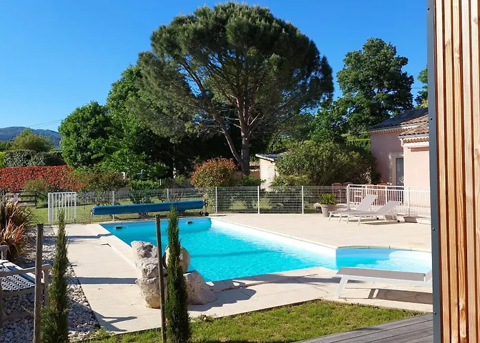 Terre De Crussol - Gite 3 Etoiles En Ardeche, Avec Piscine Et Clim, 2-4 Personnes
