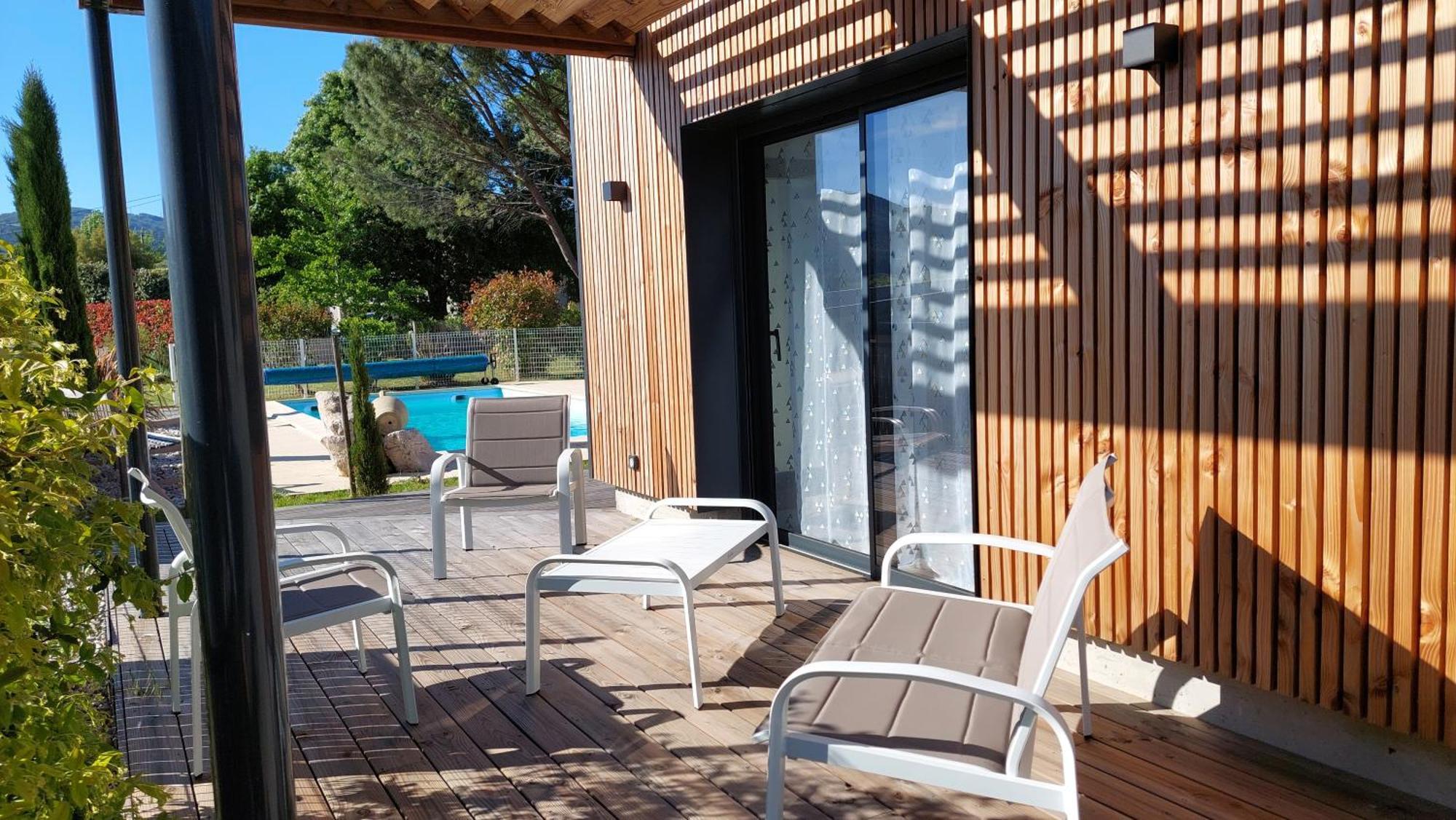 Terre De Crussol - 3 Etoiles En Ardeche, Avec Piscine Et Clim, 2-4 Personnes *
