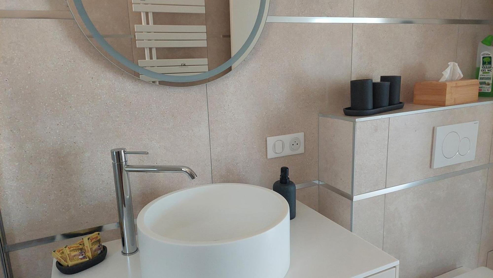 Terre De Crussol - 3 Etoiles En Ardeche, Avec Piscine Et Clim, 2-4 Personnes Apartment *