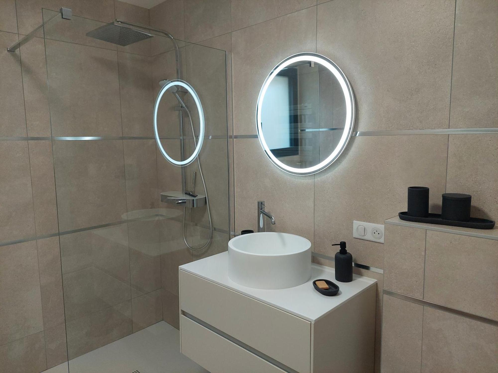 Terre De Crussol - 3 Etoiles En Ardeche, Avec Piscine Et Clim, 2-4 Personnes Apartment Saint-Peray