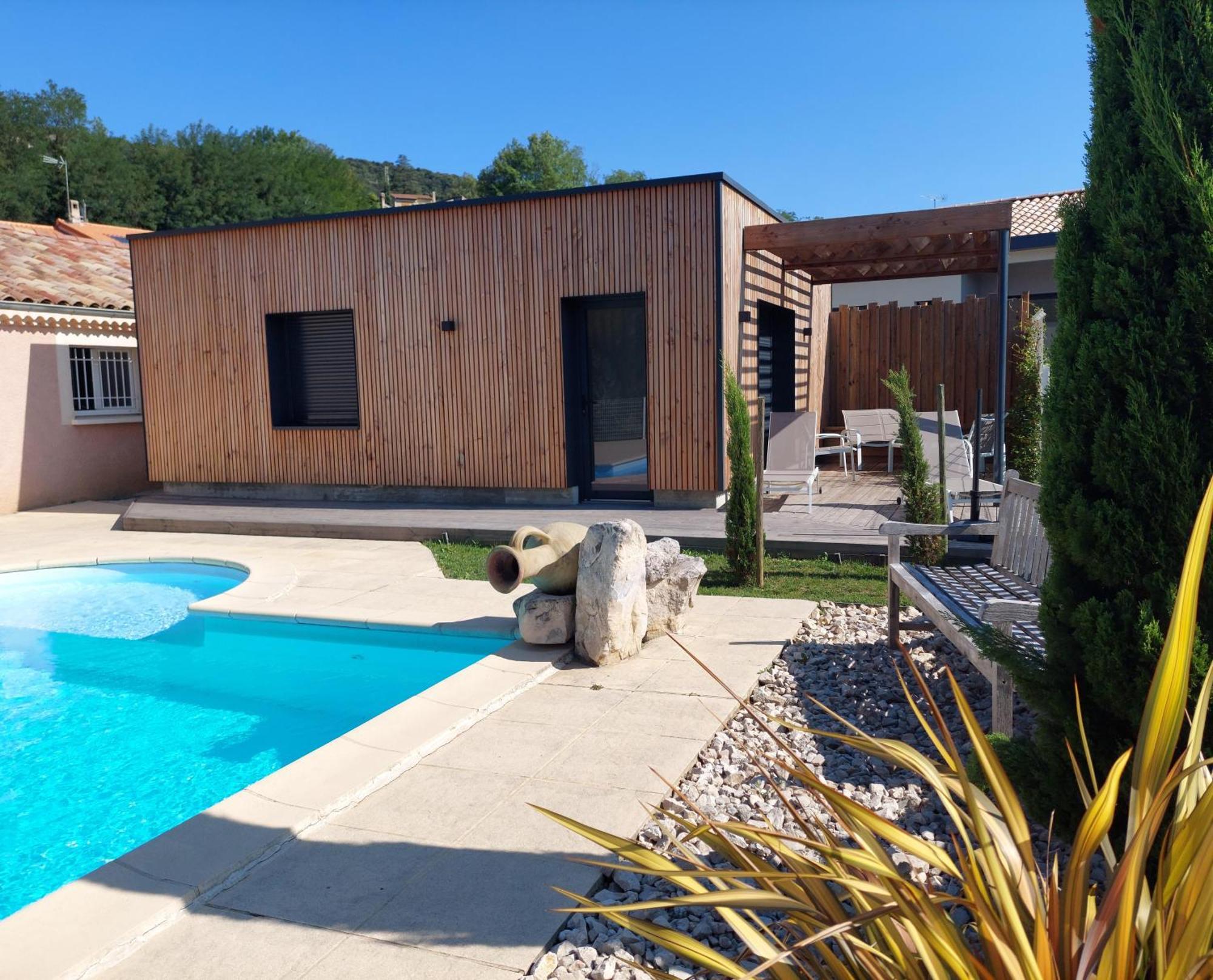 Terre De Crussol - 3 Etoiles En Ardeche, Avec Piscine Et Clim, 2-4 Personnes * Saint-Peray
